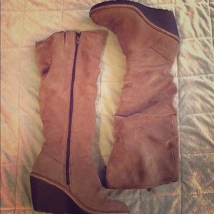 Taupe tan Sofft wedge boots 7